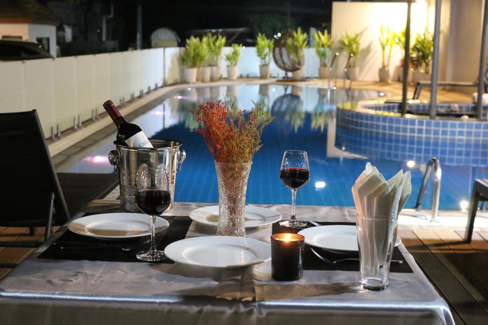 Urbanite Hotel Vientiane Exterior photo